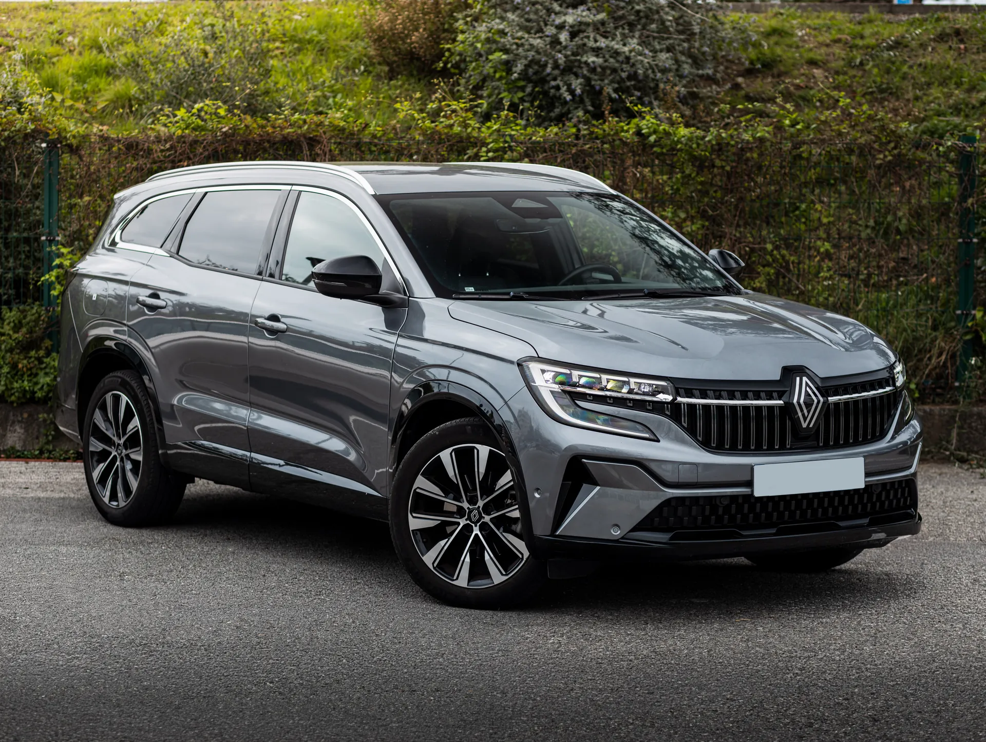 RENAULT Espace 5+2 — location à Monaco