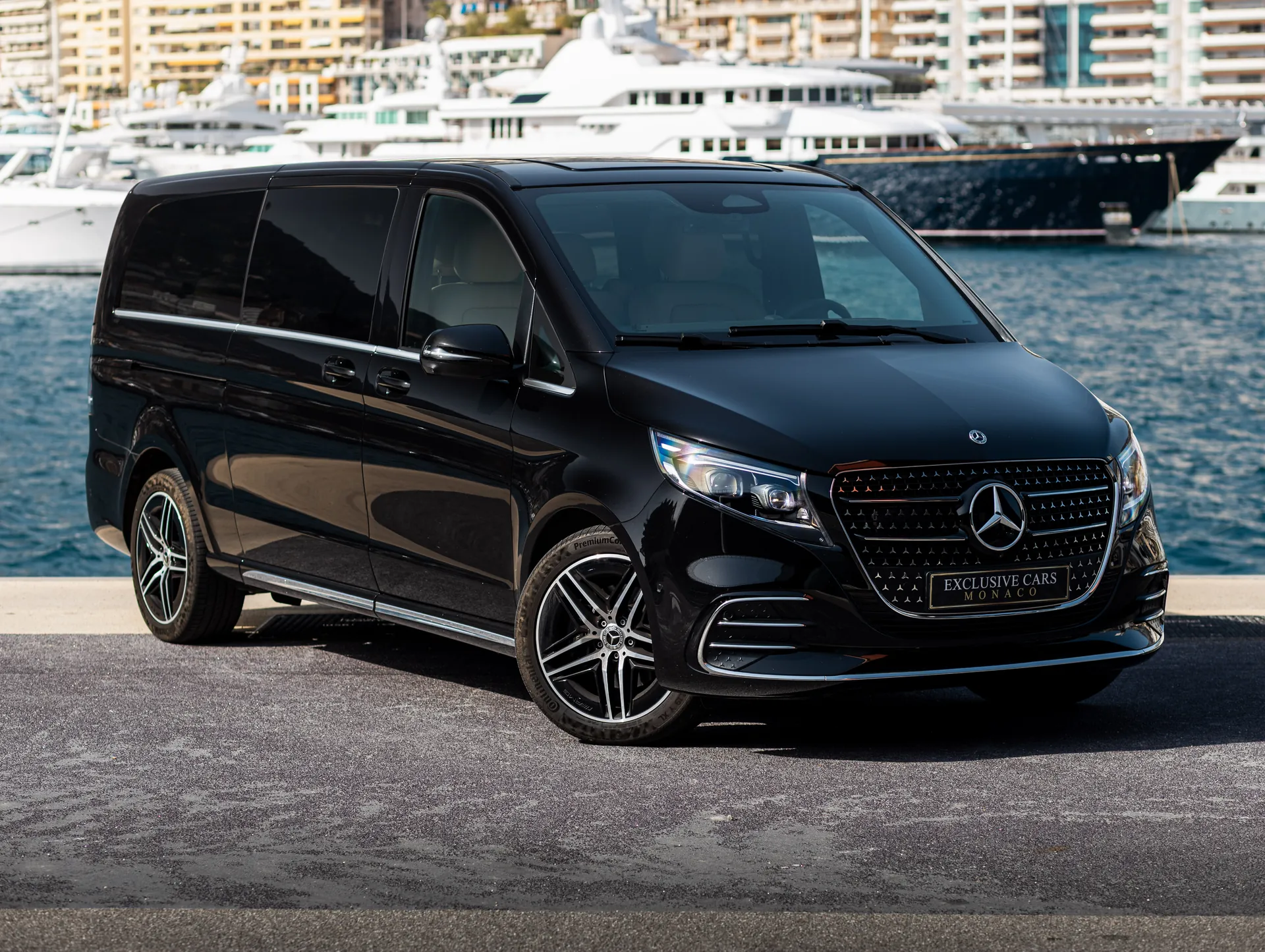 MERCEDES Classe V — location à Monaco